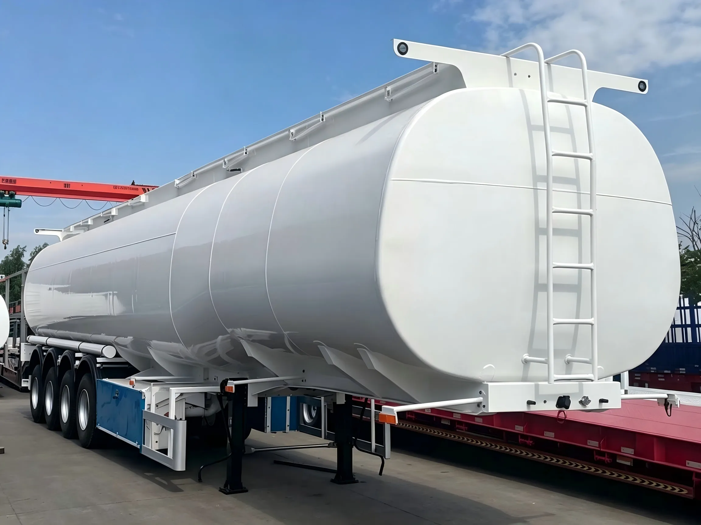 4 Axles Fuel Tank trailer