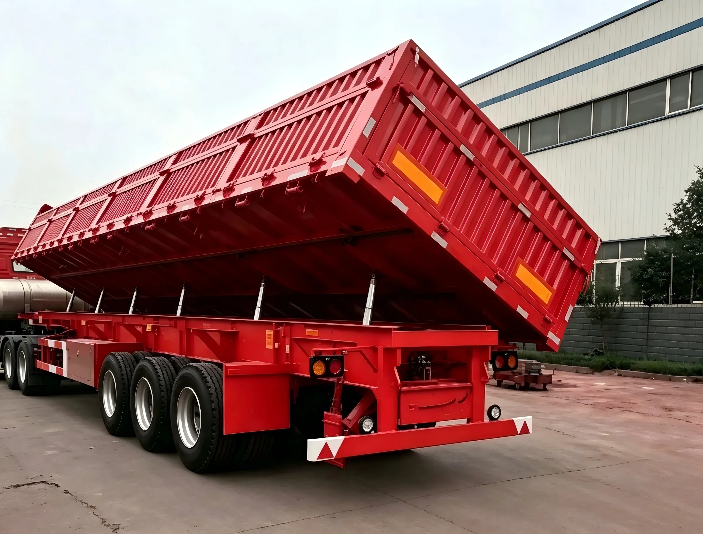 3 Axles Side Tipper Trailer