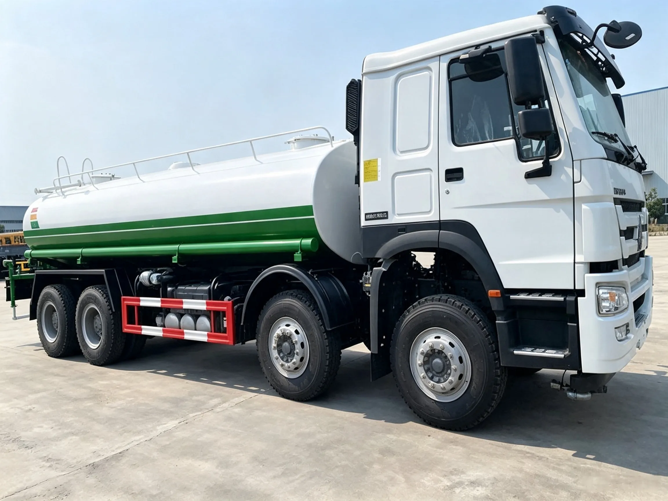 8×4 Water Sprinker Tank Trucks
