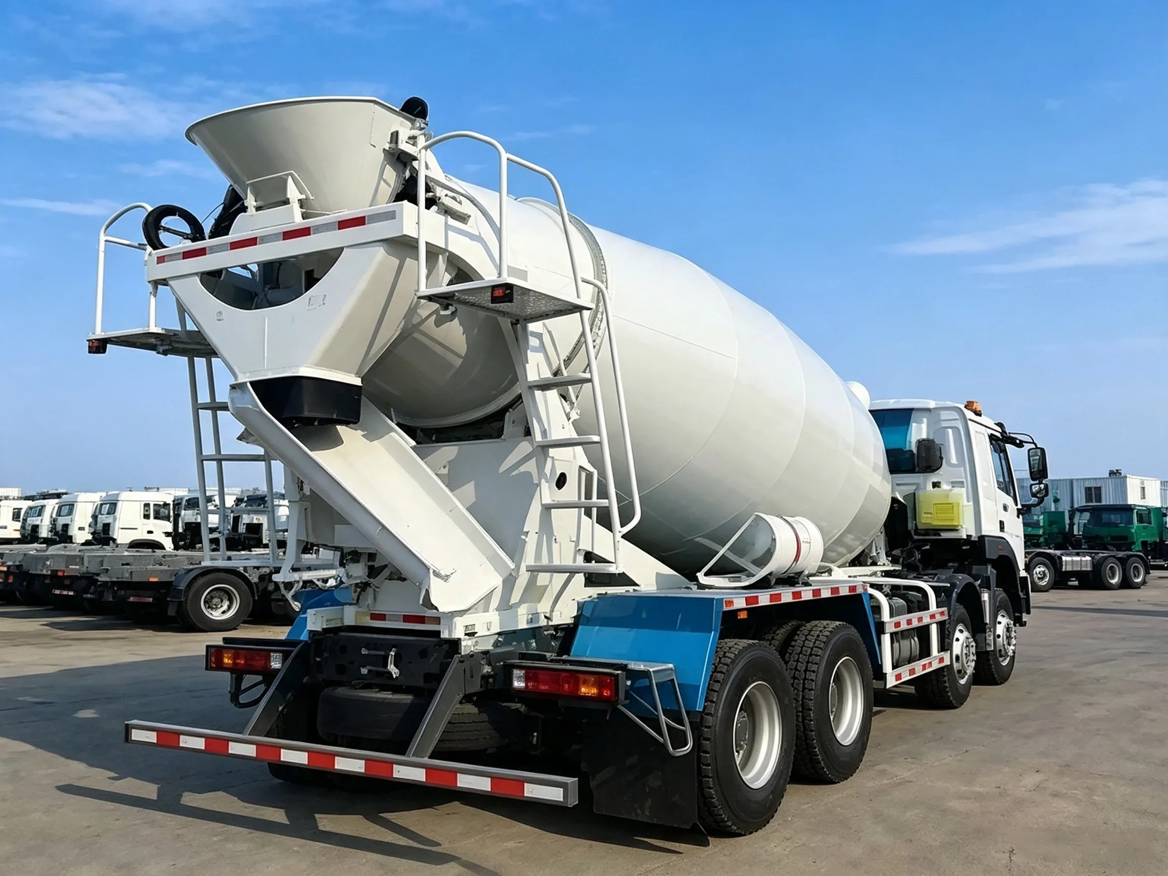 8×4 Concrete Mixer Trucks