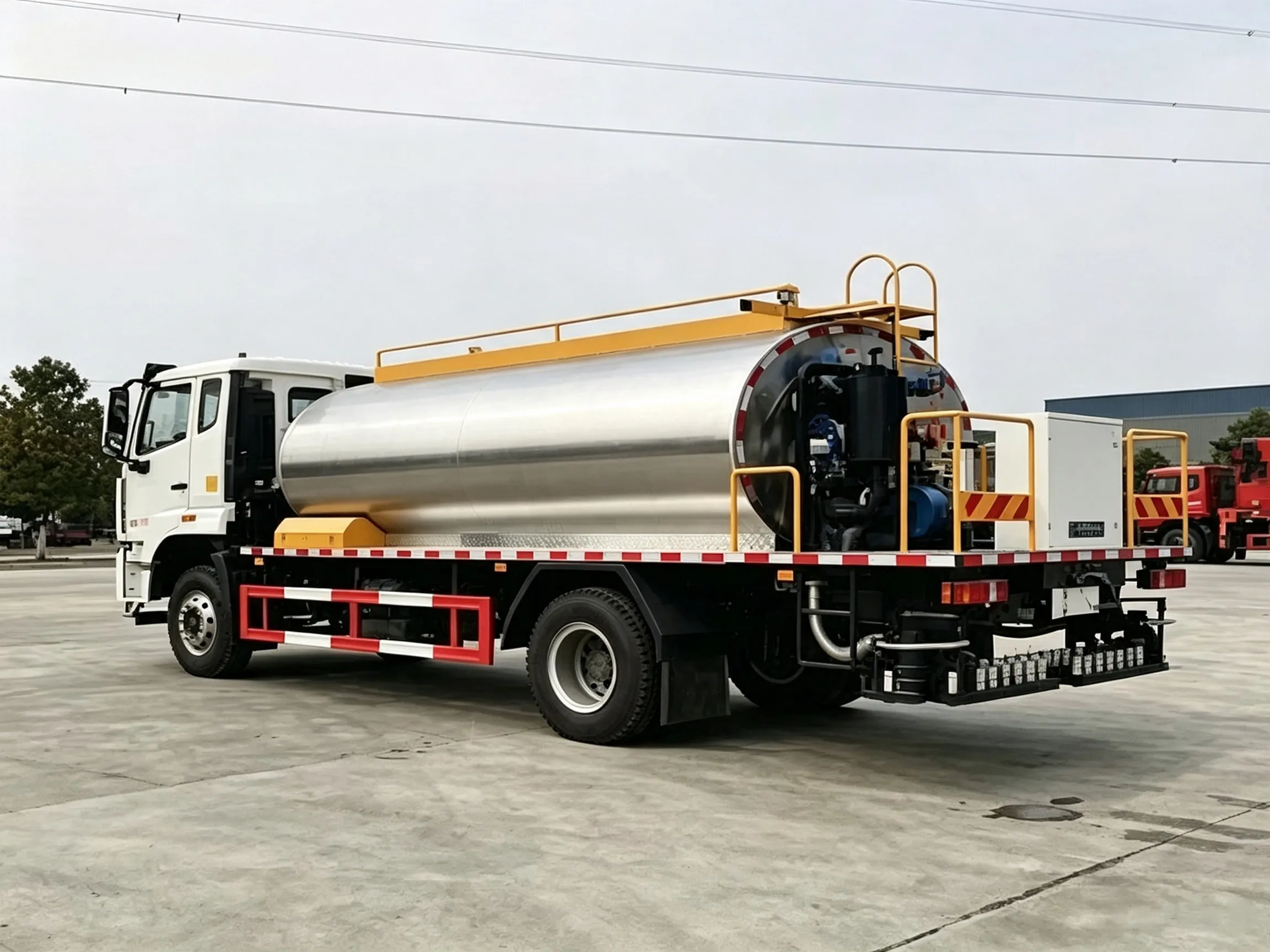 4×2 Bitumen Sprayer Trucks